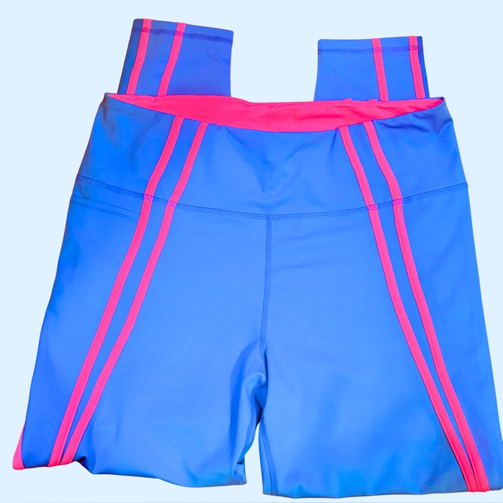 Lilly Pulitzer Blue Leggings with Pink Stripping down sides